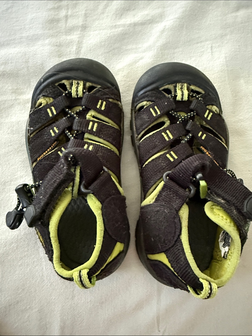 Kids Keen waterproof sandals